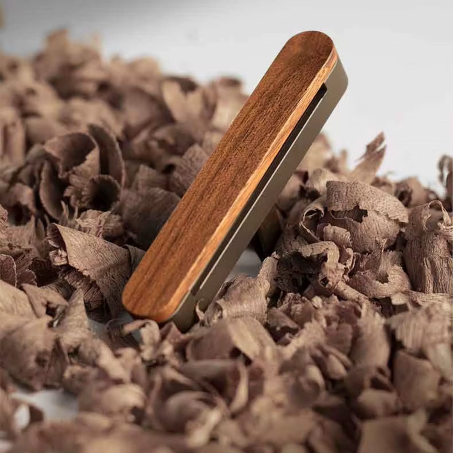 Car Diffuser – Walnut & Aluminum